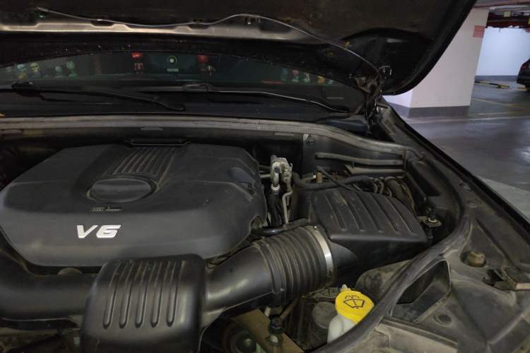 Used Jeep Grand Cherokee 2017 3.0L Elite Navigation Edition Engine Bay Left