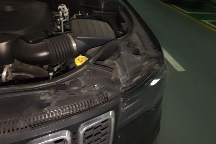 Used Jeep Grand Cherokee 2017 3.6L Elite Navigation Edition Engine Bay Left