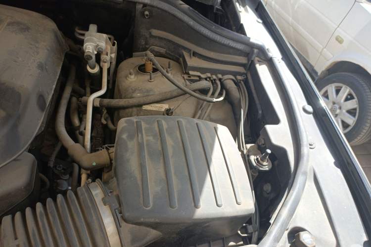 Used Jeep Grand Cherokee 2017 3.6L Elite Navigation Edition Engine Bay Left