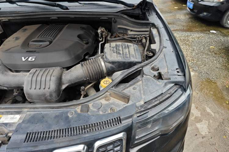 Used Jeep Grand Cherokee 2017 3.0L Elite Navigation Edition Engine Bay Left