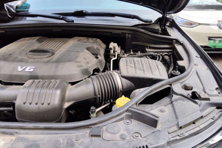 Used Jeep Grand Cherokee 2017 3.0L Comfort Navigation Edition Engine Bay Left