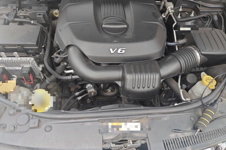 Used Jeep Grand Cherokee 2017 3.0L Comfort Navigation Edition Engine Bay