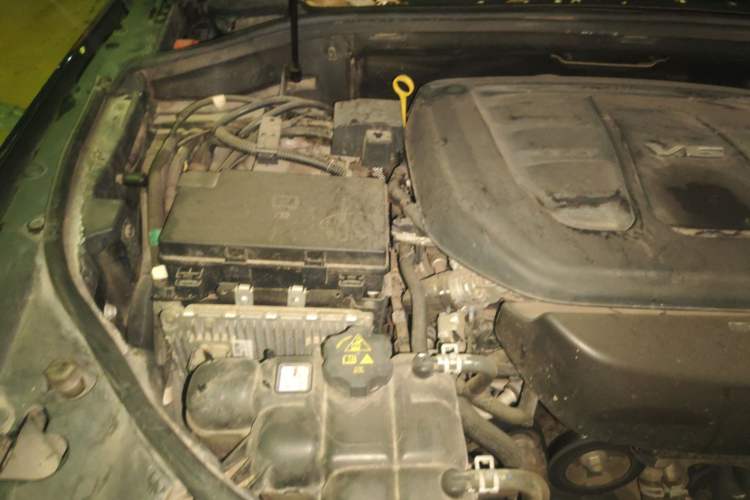 Used Jeep Grand Cherokee 2017 3.6L Elite Navigation Edition Engine Bay Right