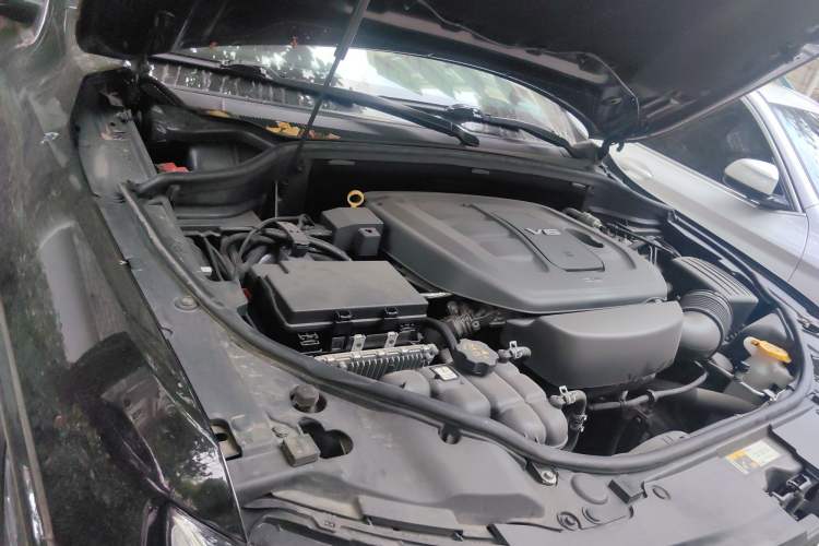 Used Jeep Grand Cherokee 2017 3.6L Luxury Navigation Edition Engine Bay Right