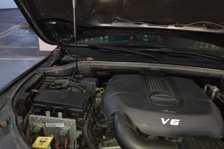 Used Jeep Grand Cherokee 2017 3.0L Elite Navigation Edition Engine Bay Right