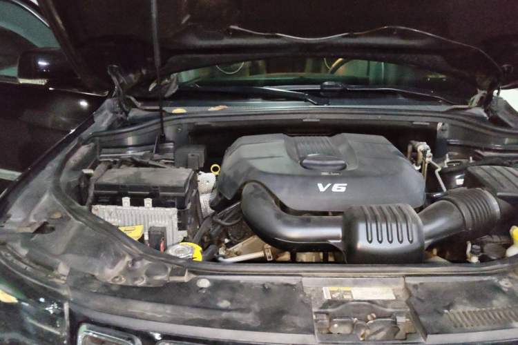 Used Jeep Grand Cherokee 2017 3.0L Comfort Navigation Edition Engine Bay Right