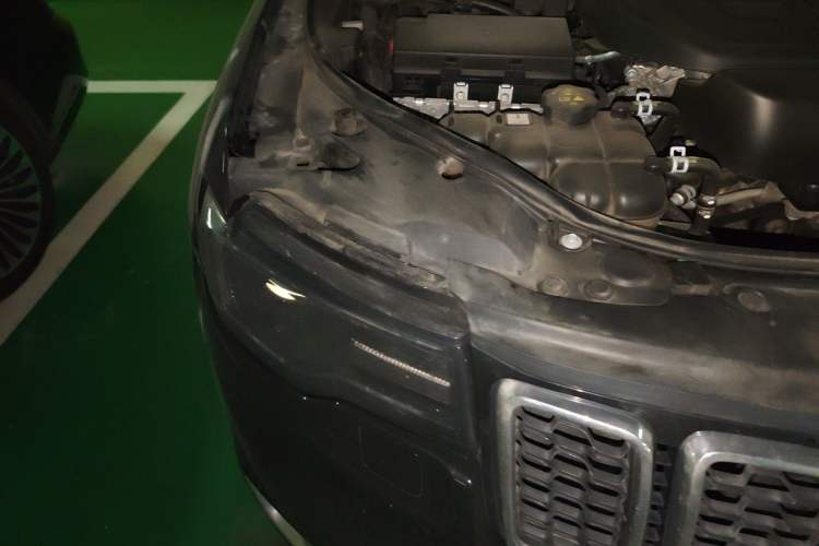 Used Jeep Grand Cherokee 2017 3.6L Elite Navigation Edition Engine Bay Right
