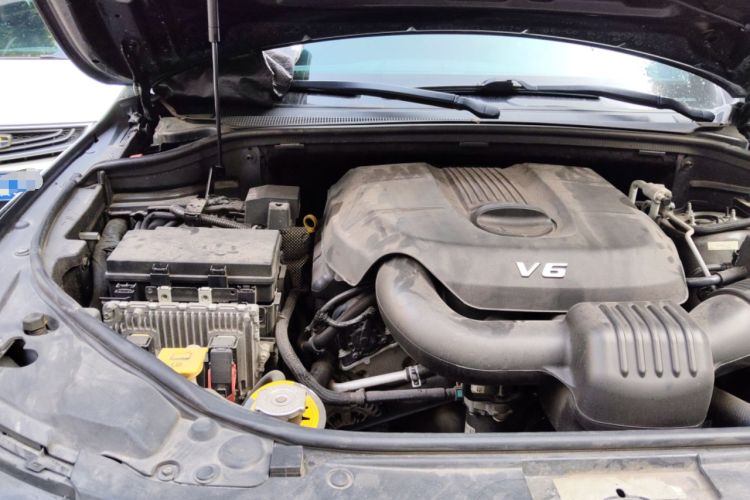 Used Jeep Grand Cherokee 2017 3.0L Comfort Navigation Edition Engine Bay Right