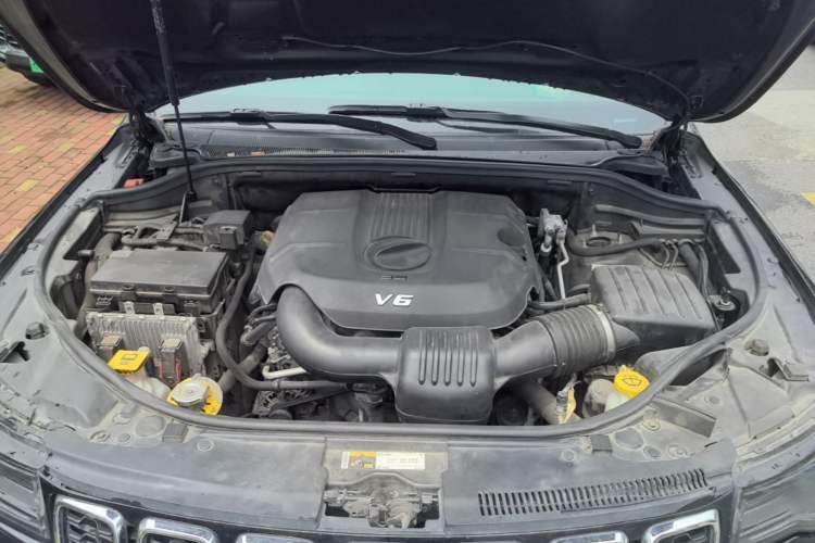 Used Jeep Grand Cherokee 2017 3.0L Comfort Navigation Edition Engine Bay