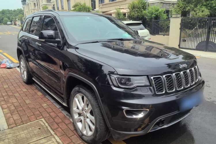 Used Jeep Grand Cherokee 2017 3.0L Comfort Navigation Edition Exterior 1
