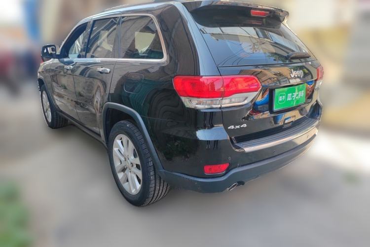 Used Jeep Grand Cherokee 2017 3.6L Elite Navigation Edition Exterior 2