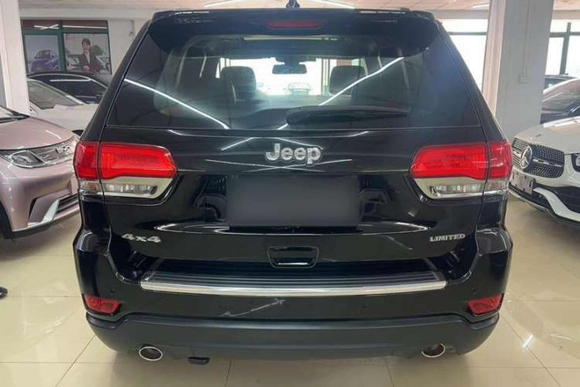 Used Jeep Grand Cherokee 2017 3.0L Comfort Navigation Edition Exterior 2