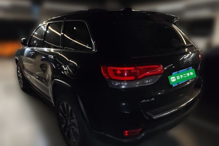Used Jeep Grand Cherokee 2017 3.0L Elite Navigation Edition Exterior 3