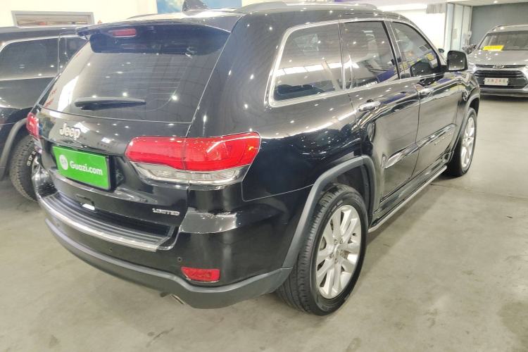 Used Jeep Grand Cherokee 2017 3.0L Elite Navigation Edition Exterior 3
