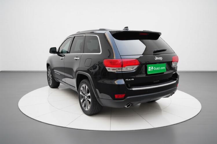 Used Jeep Grand Cherokee 2017 3.0L Comfort Navigation Edition Exterior 3