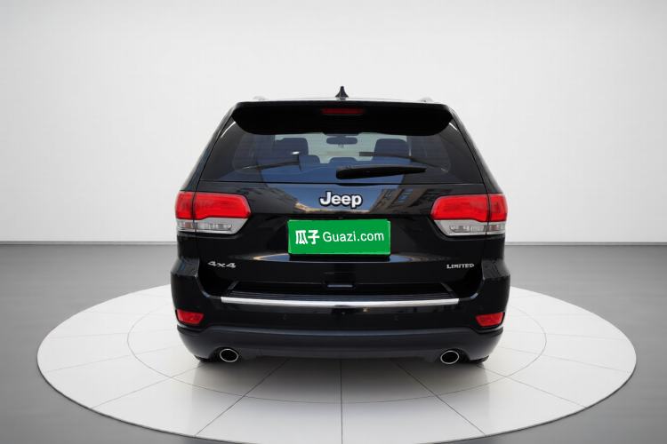 Used Jeep Grand Cherokee 2017 3.0L Comfort Navigation Edition Exterior 4