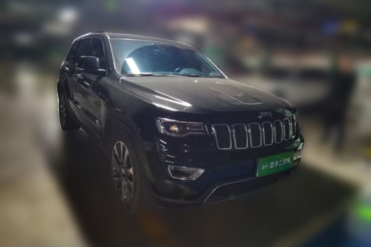 Used Jeep Grand Cherokee 2017 3.0L Elite Navigation Edition Front Right 45 Deg