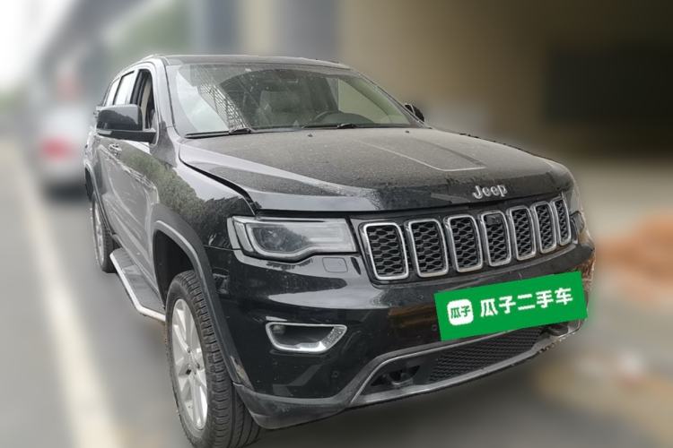 Used Jeep Grand Cherokee 2017 3.6L Elite Navigation Edition Front Right 45 Deg