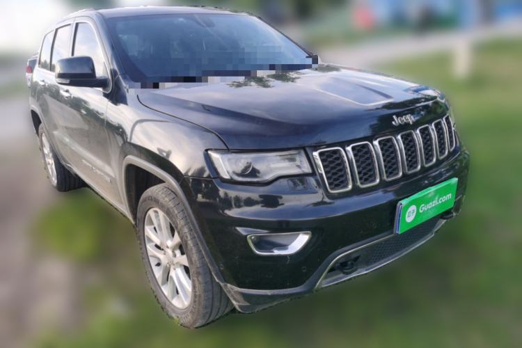 Used Jeep Grand Cherokee 2017 3.0L Elite Navigation Edition Front Right 45 Deg
