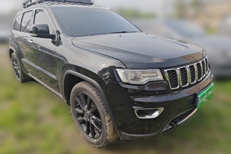 Used Jeep Grand Cherokee 2017 3.0L Elite Navigation Edition Front Right 45 Deg