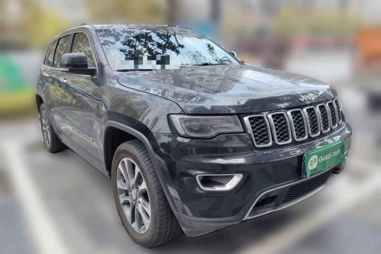 Used Jeep Grand Cherokee 2017 3.0L Elite Navigation Edition Front Right 45 Deg