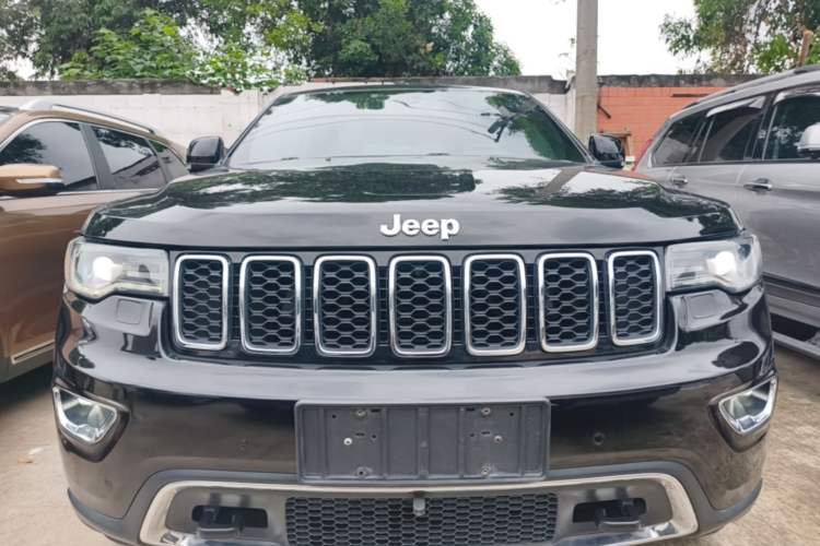 Used Jeep Grand Cherokee 2017 3.0L Comfort Navigation Edition Front