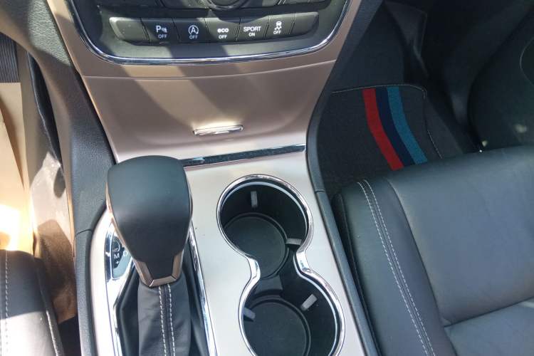 Used Jeep Grand Cherokee 2017 3.0L Comfort Navigation Edition Gear Lever