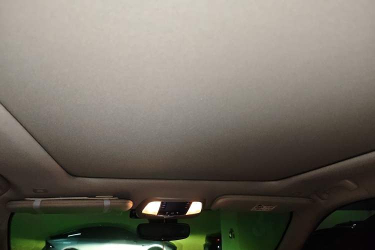 Used Jeep Grand Cherokee 2017 3.6L Elite Navigation Edition Headliner
