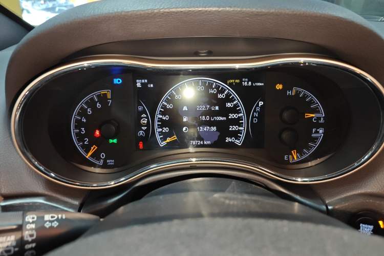 Used Jeep Grand Cherokee 2017 3.6L Elite Navigation Edition Instrument Cluster