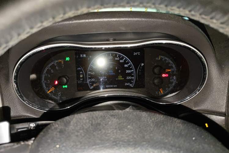 Used Jeep Grand Cherokee 2017 3.0L Comfort Navigation Edition Instrument Cluster