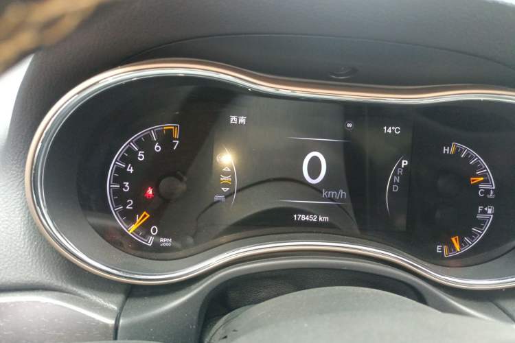 Used Jeep Grand Cherokee 2017 3.0L Comfort Navigation Edition Instrument Cluster