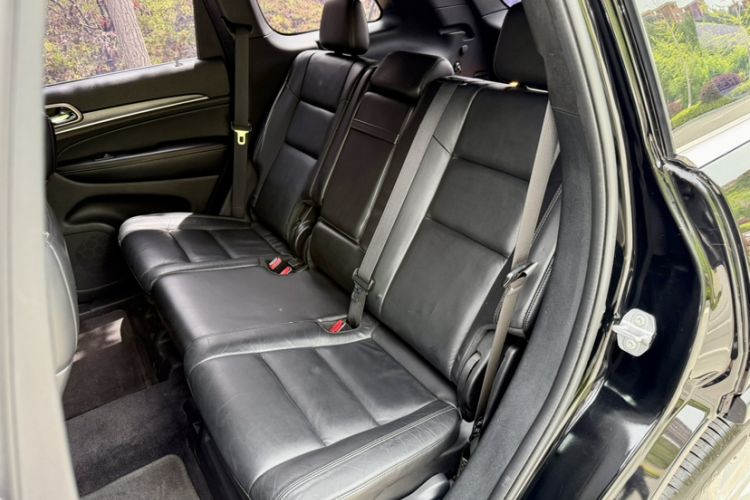 Used Jeep Grand Cherokee 2017 3.0L Comfort Navigation Edition Interior 2