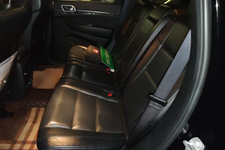 Used Jeep Grand Cherokee 2017 3.0L Elite Navigation Edition Interior 4