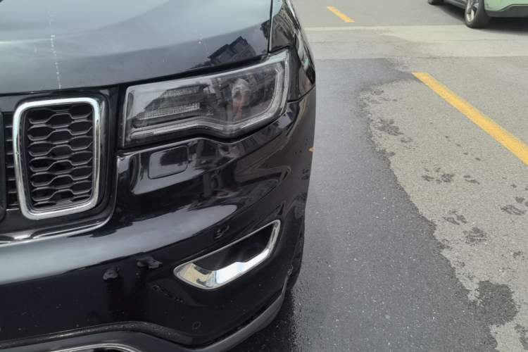 Used Jeep Grand Cherokee 2017 3.0L Comfort Navigation Edition Left Front Headlight