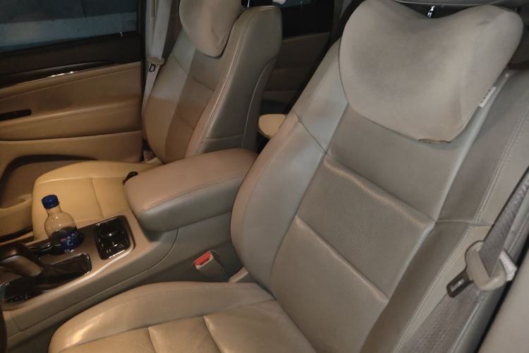 Used Jeep Grand Cherokee  Left Front Seat