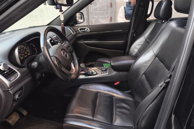 Used Jeep Grand Cherokee 2017 3.0L Comfort Navigation Edition Left Front Seat