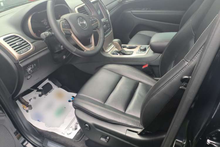 Used Jeep Grand Cherokee 2017 3.0L Comfort Navigation Edition Left Front Seat