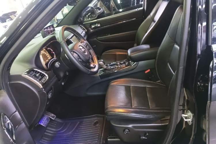 Used Jeep Grand Cherokee 2017 3.0L Elite Navigation Edition Left Front Seat