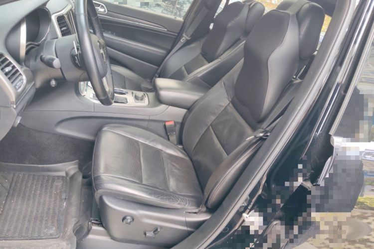 Used Jeep Grand Cherokee 2017 3.0L Elite Navigation Edition Left Front Seat