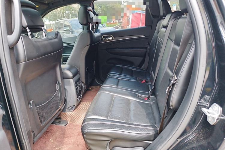 Used Jeep Grand Cherokee 2017 3.0L Elite Navigation Edition Left Rear Seat