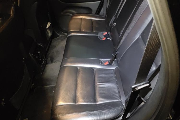 Used Jeep Grand Cherokee 2017 3.0L Comfort Navigation Edition Left Rear Seat