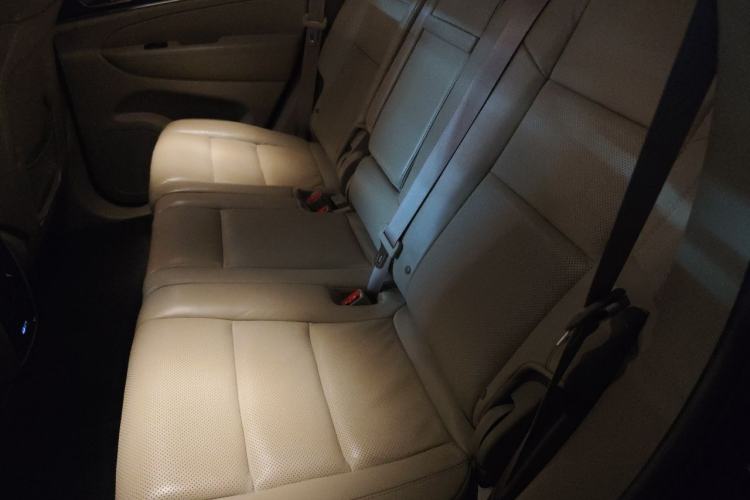 Used Jeep Grand Cherokee 2017 3.0L Comfort Navigation Edition Left Rear Seat