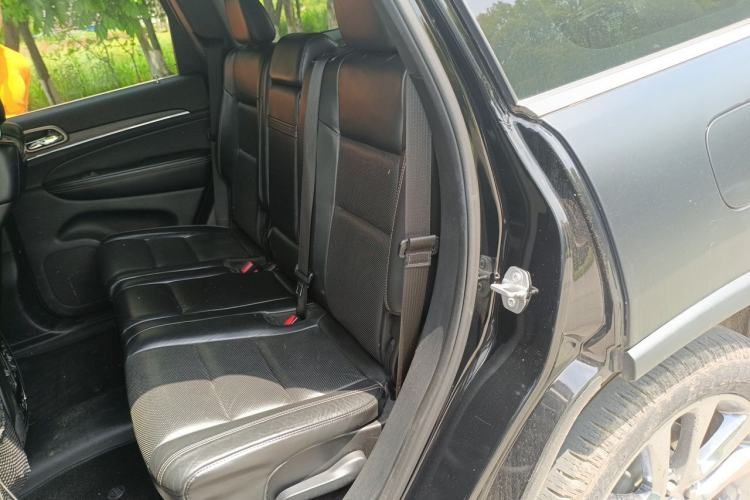 Used Jeep Grand Cherokee 2017 3.0L Elite Navigation Edition Left Rear Seat