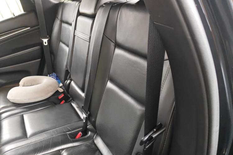 Used Jeep Grand Cherokee 2017 3.6L Luxury Navigation Edition Left Rear Seat