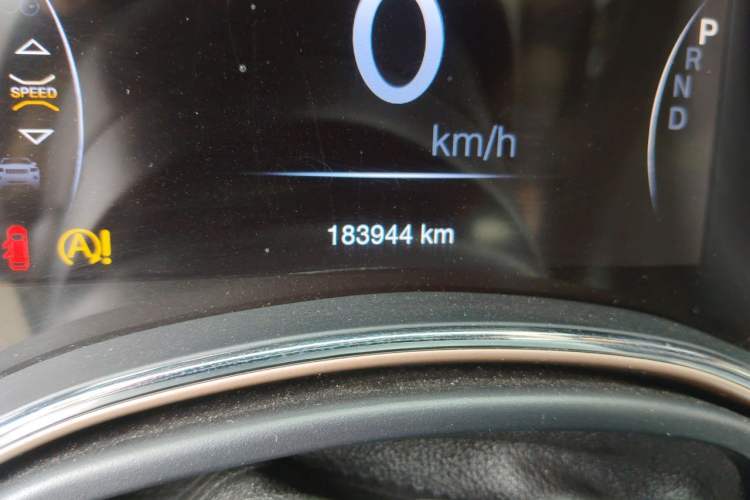 Used Jeep Grand Cherokee 2017 3.0L Comfort Navigation Edition Odometer Close Up