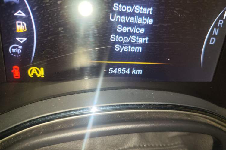 Used Jeep Grand Cherokee 2017 3.6L Elite Navigation Edition Odometer Close Up