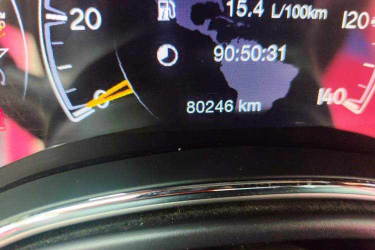 Used Jeep Grand Cherokee 2017 3.0L Comfort Navigation Edition Odometer Close Up