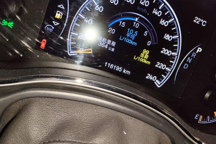 Used Jeep Grand Cherokee 2017 3.0L Comfort Navigation Edition Odometer Close Up