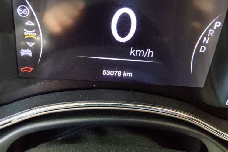 Used Jeep Grand Cherokee 2017 3.0L Comfort Navigation Edition Odometer Close Up