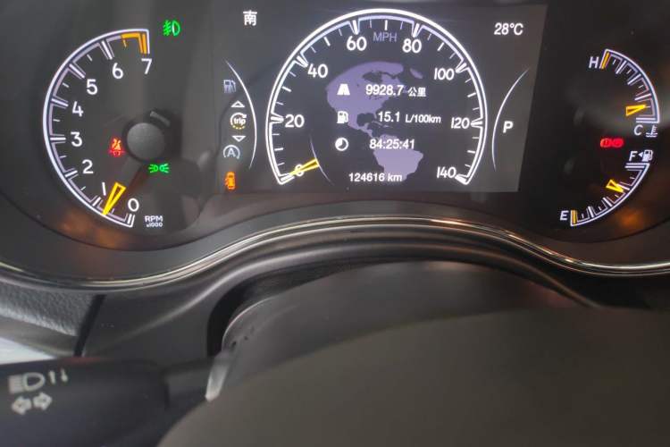 Used Jeep Grand Cherokee 2017 3.6L Elite Navigation Edition Odometer Close Up